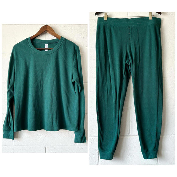 Other - Stars Above Green Shimmery Stripe 2 Piece Christmas Pajama Set Women's Large